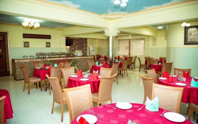 Ange Hill Hotel