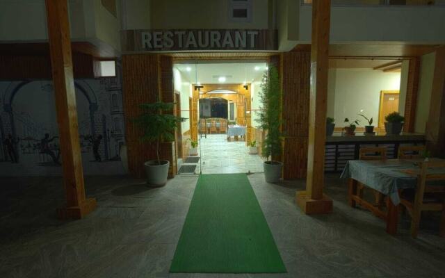 Valley View Hotel & Restaurant