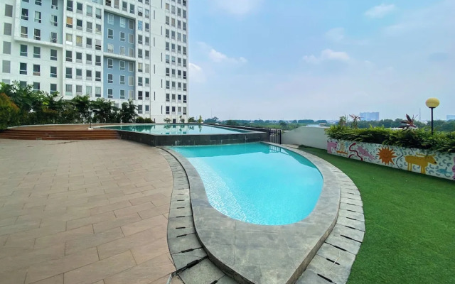 Good Place and Restful 2BR at Patraland Urbano Apartment