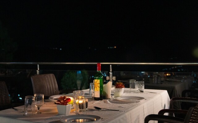 Cloud Mist Resort and Spa