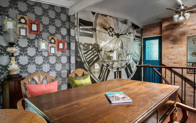 Phonimit Residence By Favstay