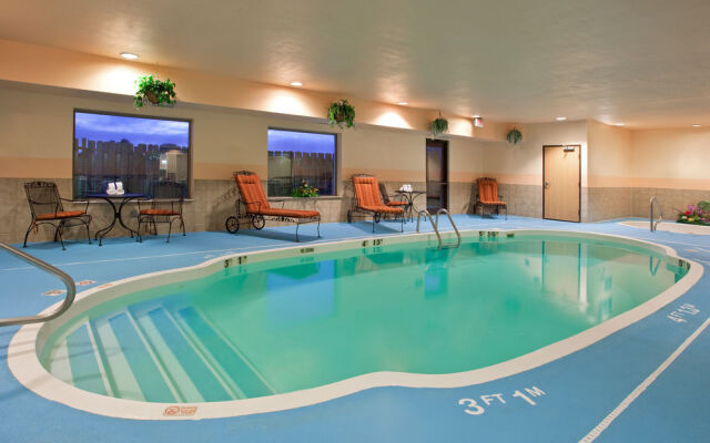 Holiday Inn Express Kendallville