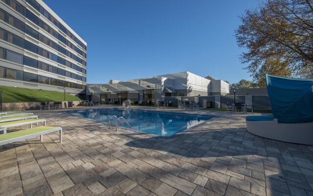 DoubleTree by Hilton Winston Salem - University