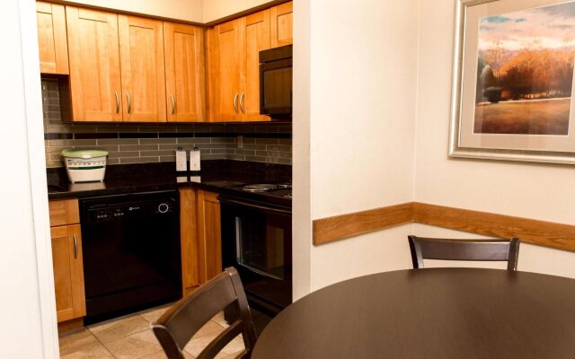 Best Western Plus Coquitlam Inn Convention Centre