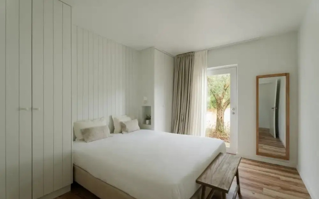 Imago Houses 2 - by MET