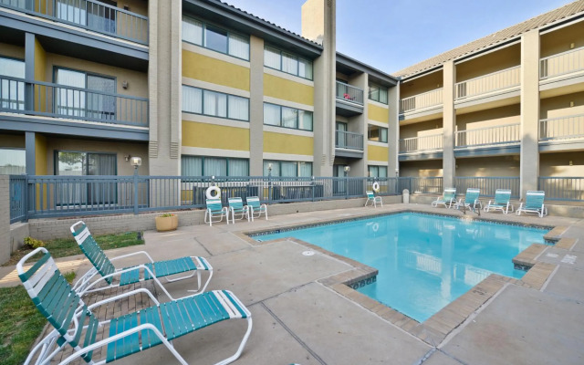 Americas Best Value Inn & Suites Extended Stay Tulsa