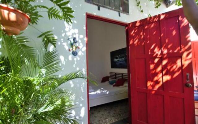 La Puerta Roja Guest House
