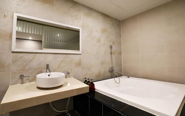 Dongducheon Lexy Hotel