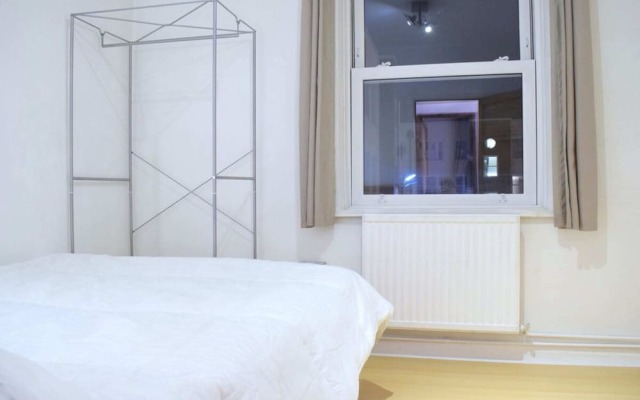 Flat in Bethnal Green