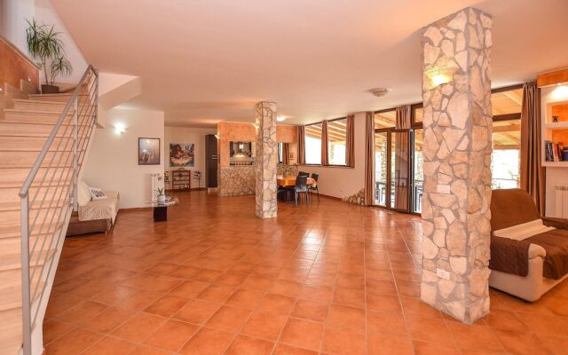 Beautiful Home in Civitavecchia With Sauna, Wifi and 6 Bedrooms