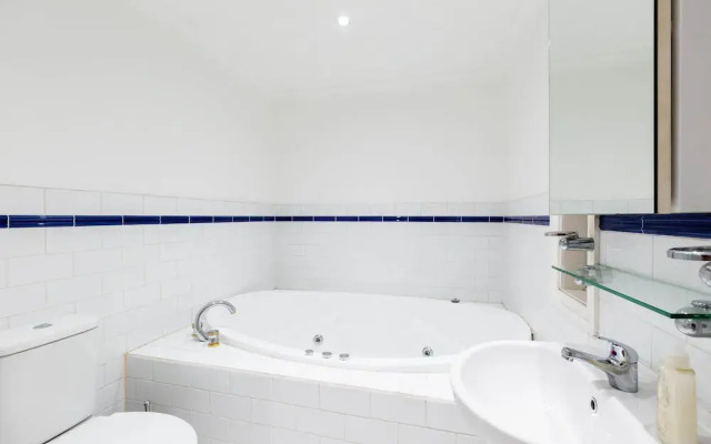HELENA, 2BDR Fitzroy House