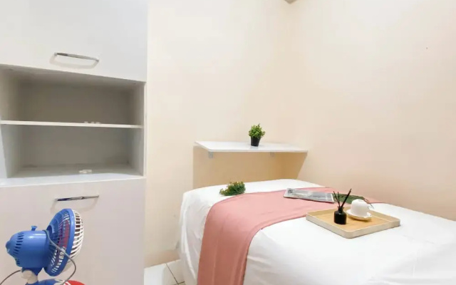 Cream Tone 2Br At Podomoro Golf View Apartement