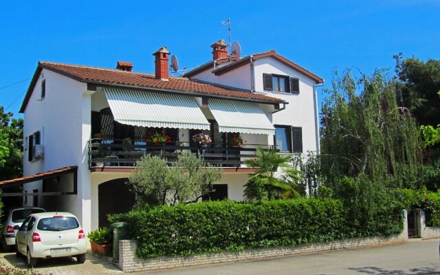 Apartments Zrinka