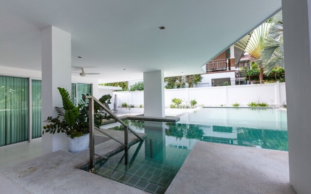 4 Bedroom Modern Pool Villa