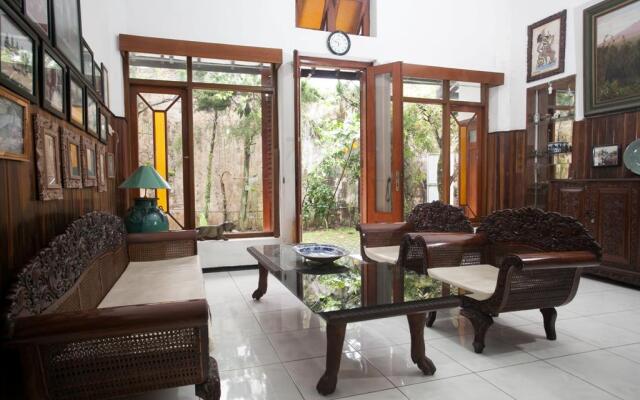 RedDoorz near Brawijaya University