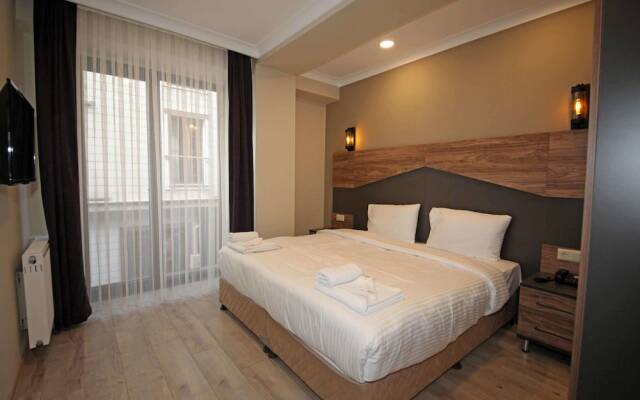 Taksim Corner Suite