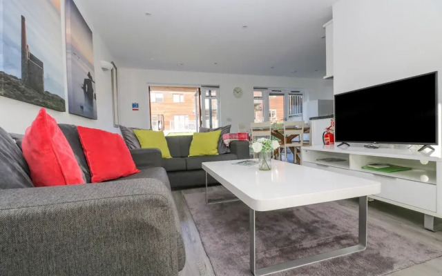 Sea Breeze 17 Gannel