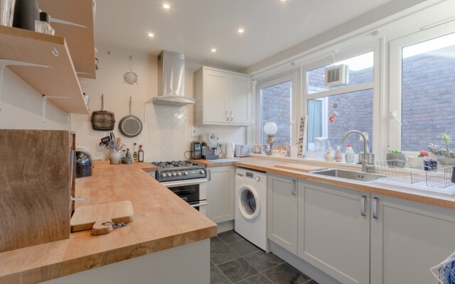 Spacious 1 Bedroom Flat in the Heart of Holloway