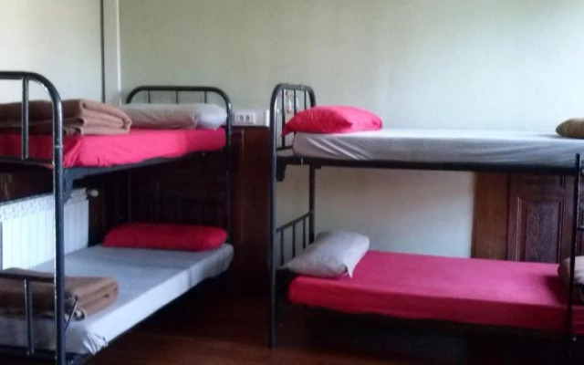 Roots&Boots Singular Hostel