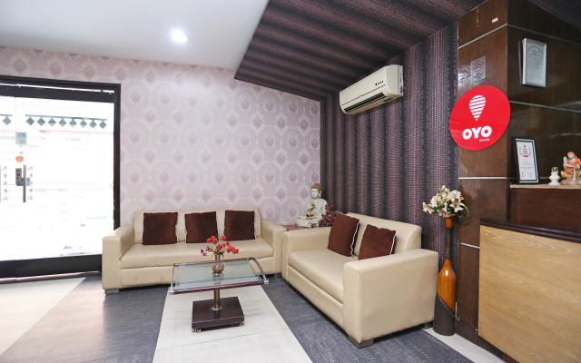 OYO 1824 Hotel Grand Peepal