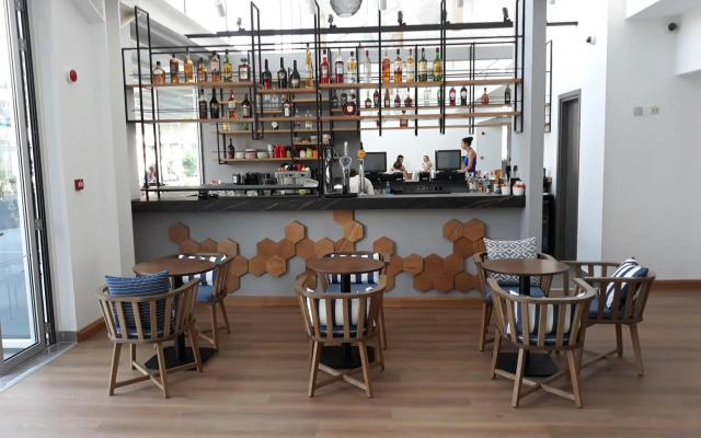 Protaras Plaza Hotel