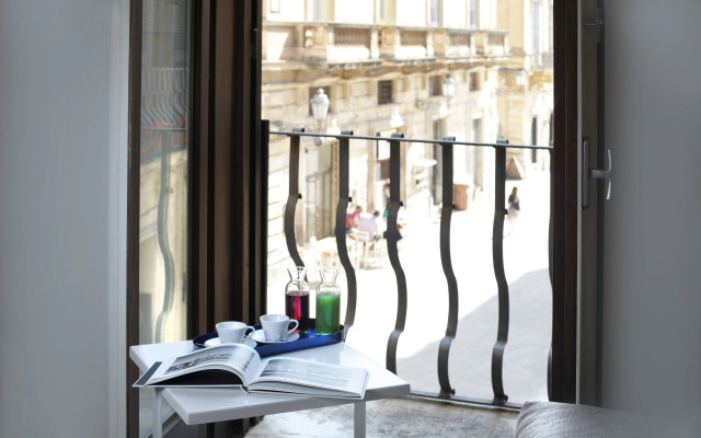 Santacroce Luxury Rooms
