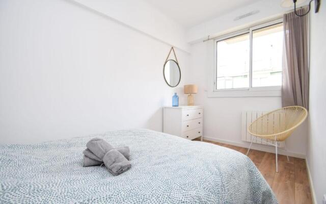 Appartement cosy 2 pers vue mer balcon hyper centre Dinard