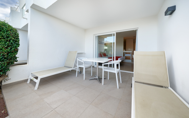 Aequora Lanzarote Suites