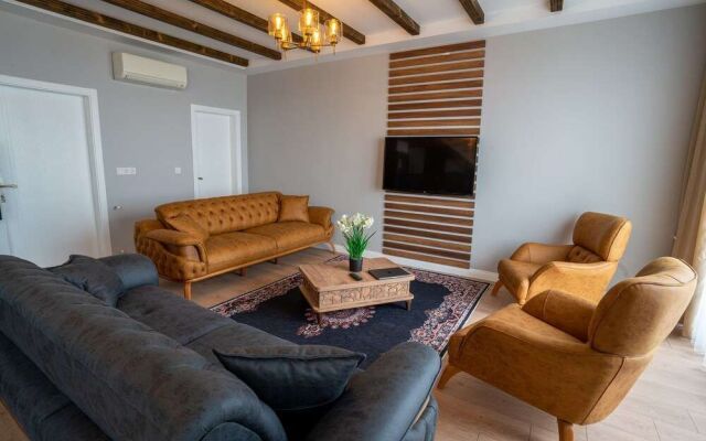 Poison Garden Suite & SPA