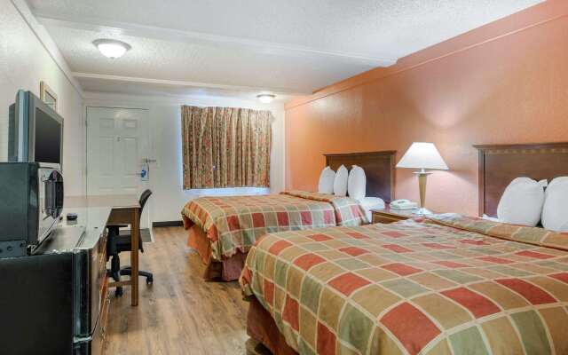 Rodeway Inn Auburn Hills