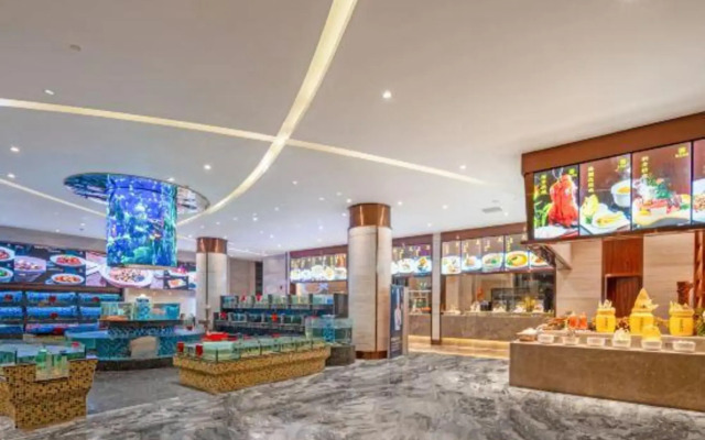 Qianlong Hotel