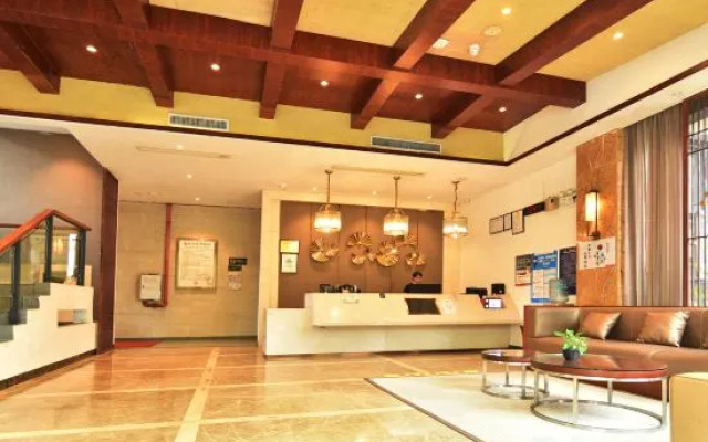 Yuequan Hot Spring Hotel