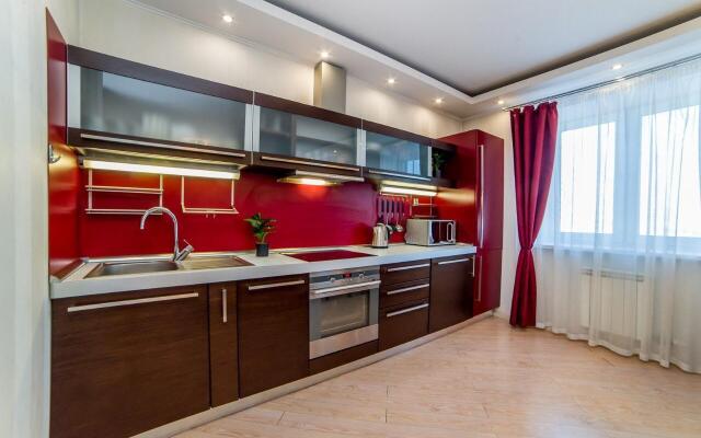 Европа Центр на улице Фролова 31