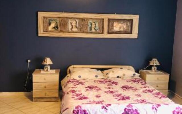Art Suites Mesologgi