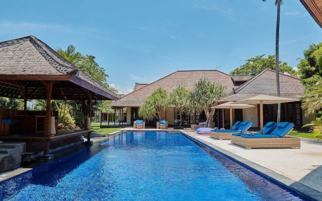 Blue Bamboo Villas