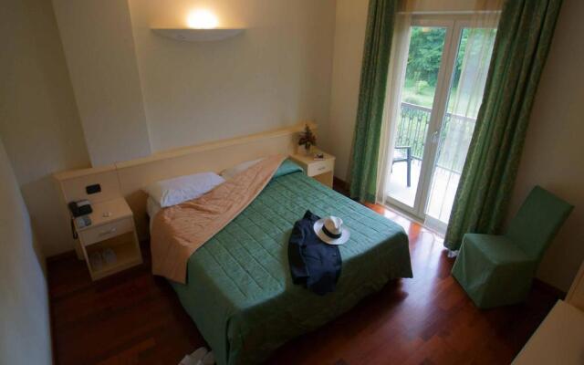 Hotel Caprice