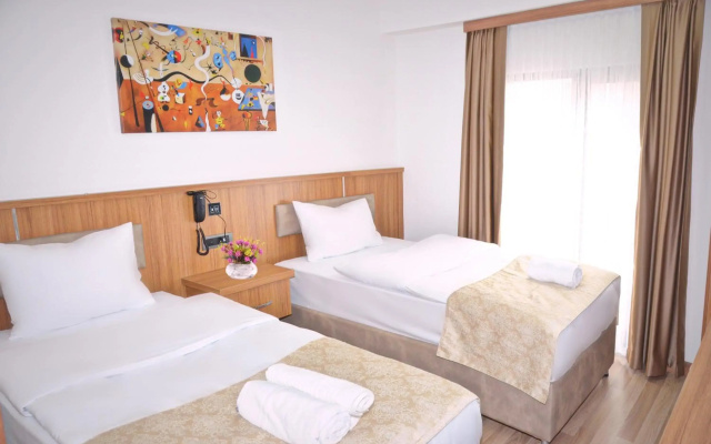 Hotel La SERA