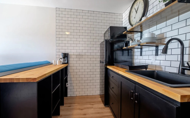 Aqua Vista Beachfront Suites