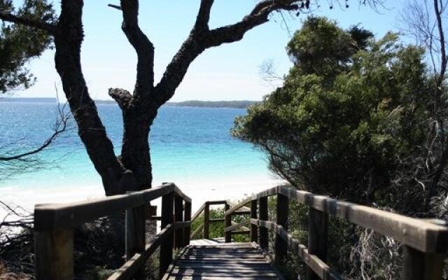 Huskisson Holiday Motel Cabins
