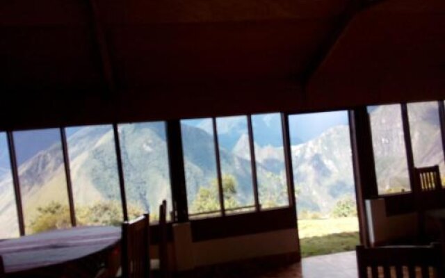 Llactapata Lodge Overlooking MachuPicchu