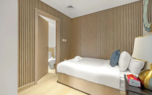 Luxe Ventures Waters Edge Haven