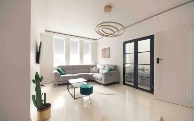 Entire Luxury Apartment in Greater London