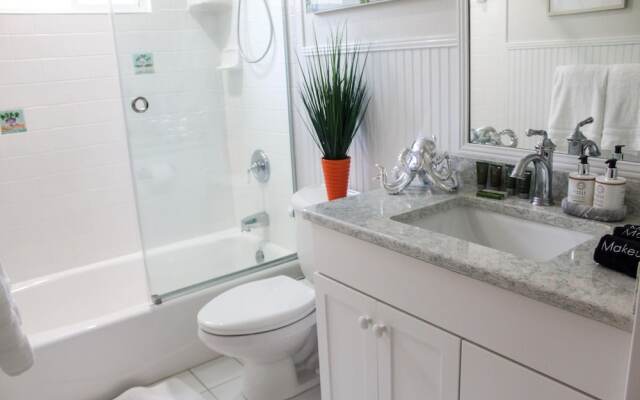 Key West Style Beachtown Estate by TechTravel