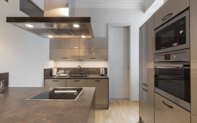 Luxury and Style Grand Apartment