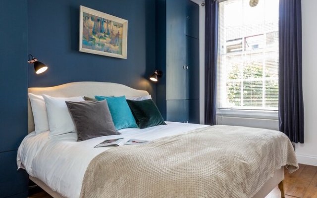 Stylish Notting Hill apartment for 2-4