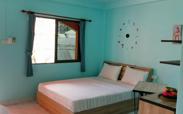 myPatong Social Hostel – Guest Rooms – Patong