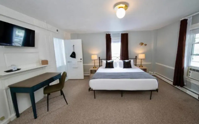 The New London Inn