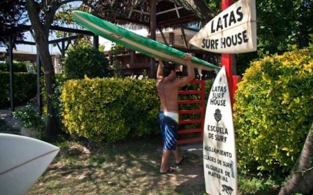 Latas Surf Lodge