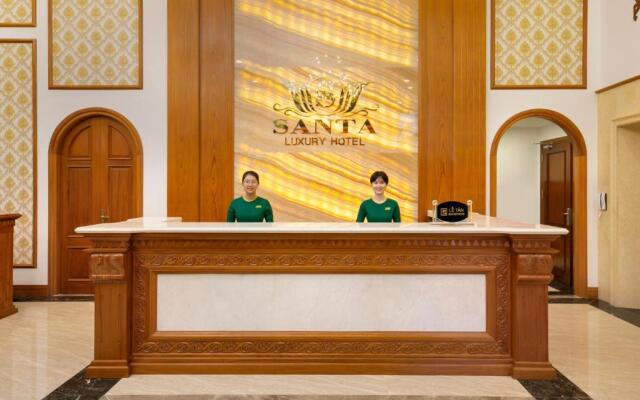 Santa Luxury Hotel