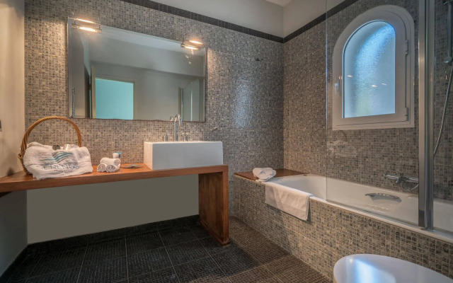 Serenus Luxury Villa